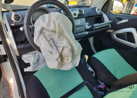 2014 Smart Fortwo Pure из США, поврежденный, VIN WMEEJ3BA7EK760398